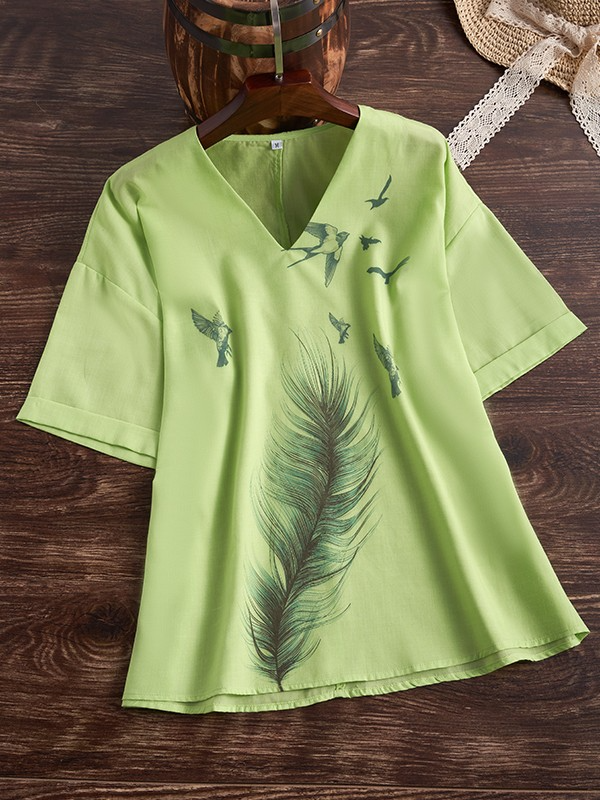 Casual Green V-neck  Print Feather Vneck Short Sleeve Overhead Blouse